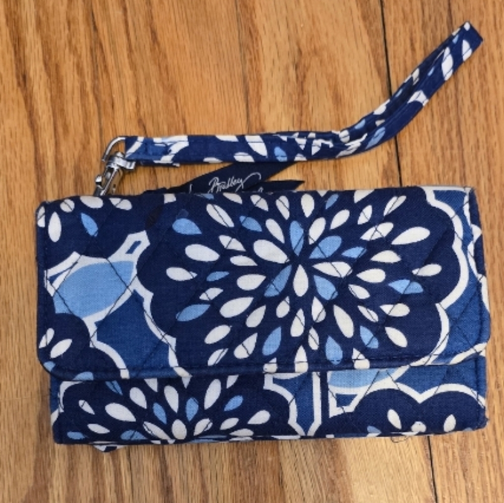 Vera Bradley Navy and Light Blue Floral Wristlet